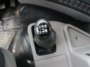 東風天龍小三軸7.7/8.6米冷藏車9檔變速箱