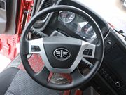 解放JH6-9.6米冷藏車多功能方向盤